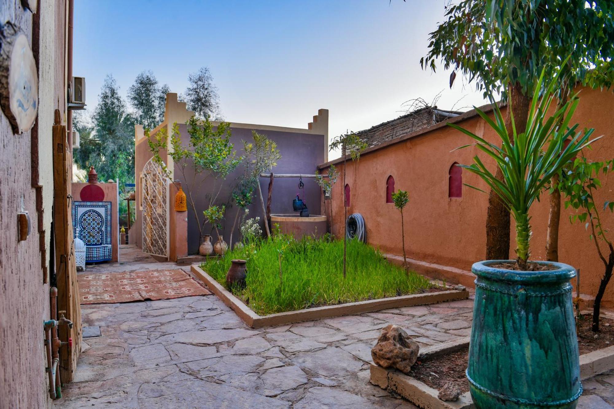 Riad Dar Bab Todra 廷吉尔 外观 照片